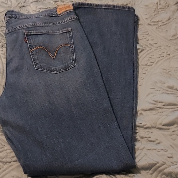 Jeans - Picture 3 of 3